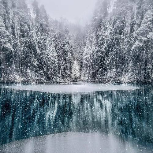 حامد حسنپور آهی نشست و دامونم غمش کشی و بنسخونم حالم خراوه ای رفیق